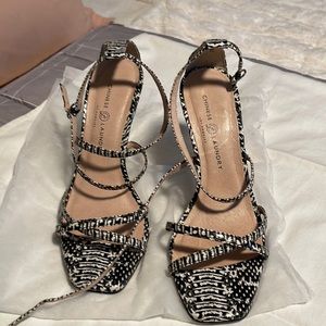 chinese laundry: black & white print heels